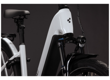 Cube Kathmandu Hyb. Deluxe Pro metallicwhite´n´chrom 50